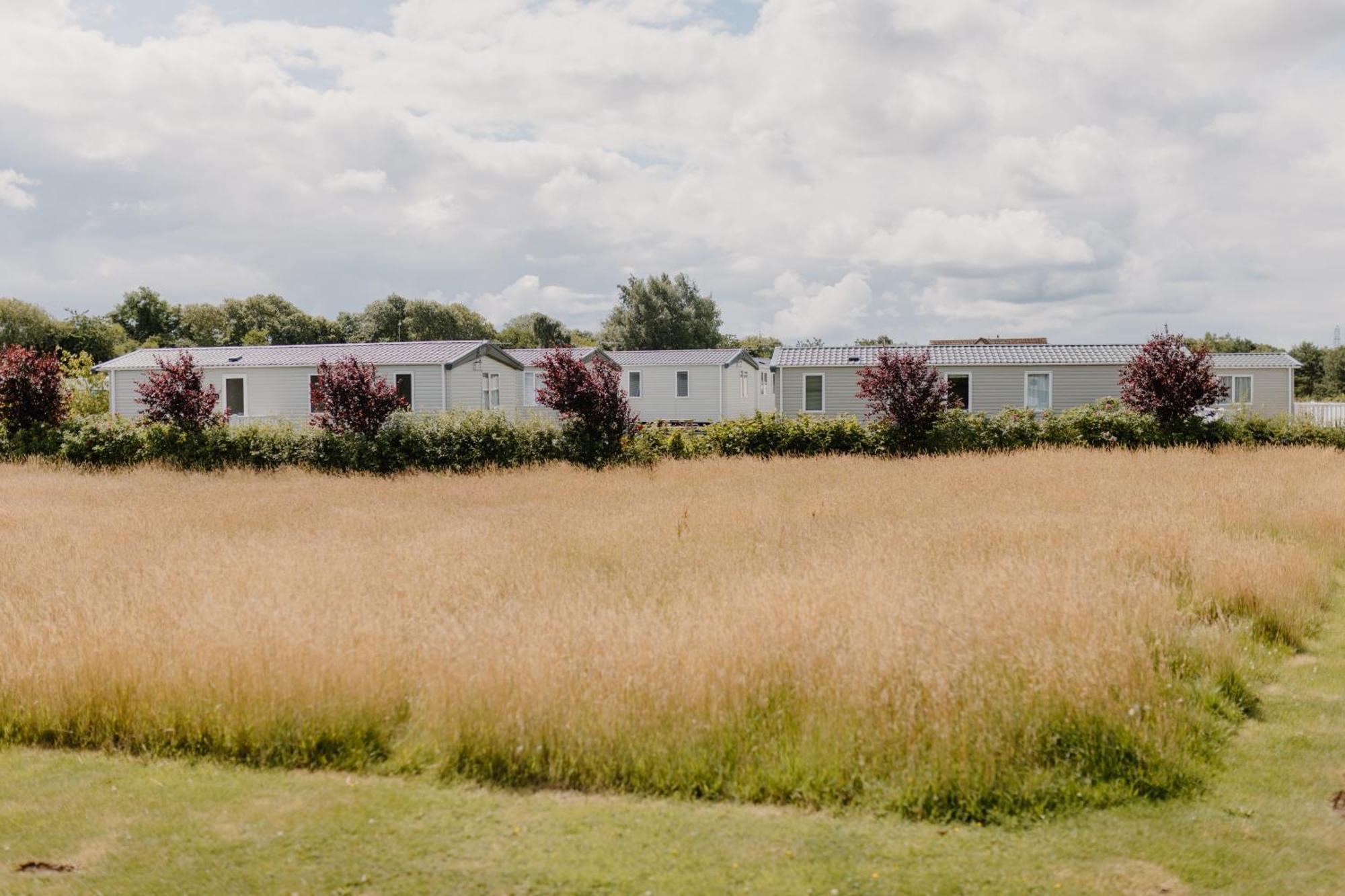 Linwater Holiday Park Villa Newbridge  Exterior foto